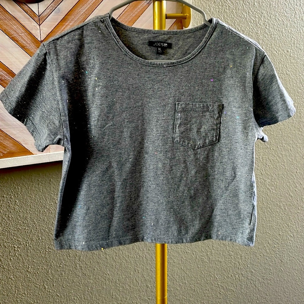 Joes grey top with shimmer size xl but fits like small